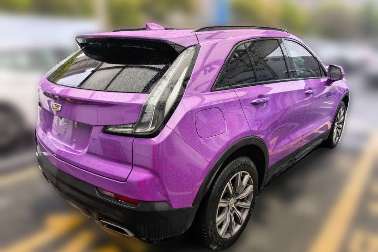 Used Cadillac XT4 2018 28T 4x4 Leading Sport Model Rear Right 45 Deg