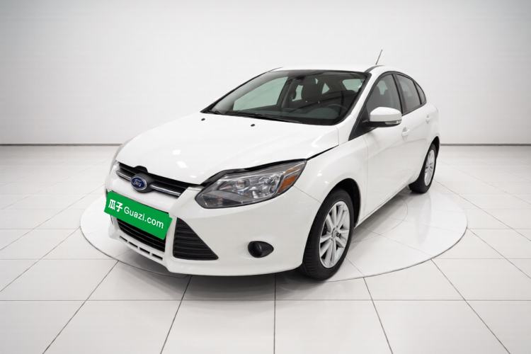 Used Ford Focus 2012 Sedan 1.6L Manual Comfort Model Guazi used car, China used car export, Used car for sale, Used  cars, Cheapest cars for sale