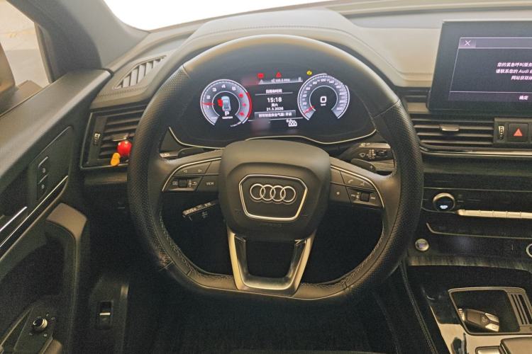 Used Audi Q5L 2022 40T Fashionable and Dynamic Model
