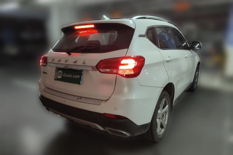 Used Haval H2 2018 Chuanxiang Edition 1.5T Dual-Clutch Two-Wheel Drive ZhiShang Model China V Standard Rear Right 45 Deg