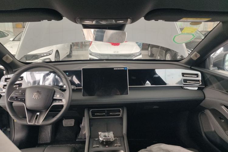 Used BYD Qin L 2024 DM-i 120KM Beyond Model