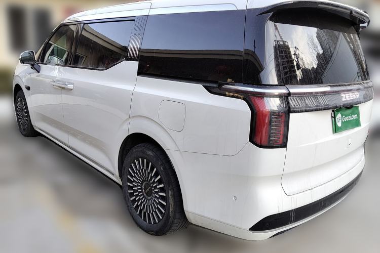 Used Zeekr 009 2024 Six-Seat Executive Version 4WD 108 kWh