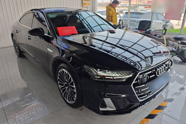 Used Audi A7L 2024 45 TFSI Luxury Edition Front Right 45 Deg