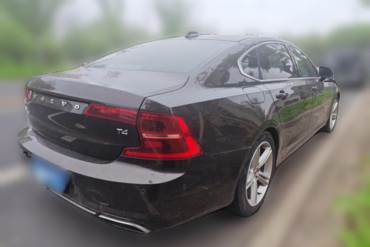 Used Volvo S90 2017 T4 Zhiyuan Edition Rear Right 45 Deg