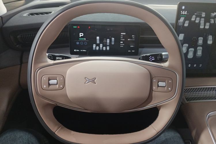 Used XPeng X9 2025 740 Ultra-Long Range Max
