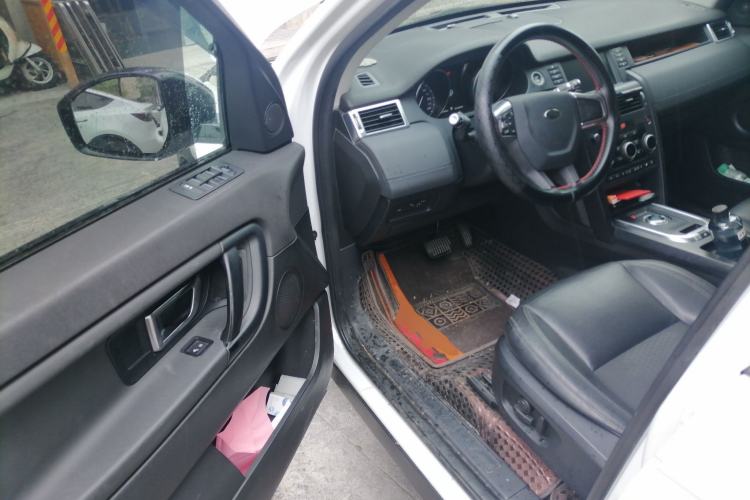 Used Land Rover Discovery Sport 2017 2.0T PURE Driver Seat