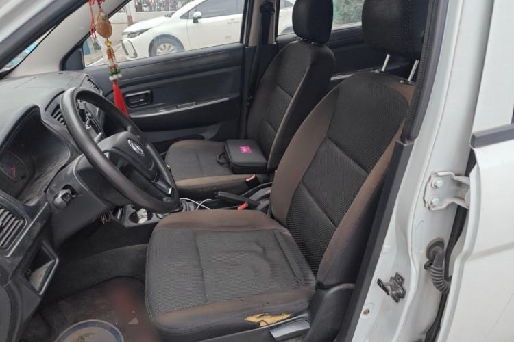 Used Dongfeng Fengon 330 2014 1.5L Manual Standard Edition DK15-02 Left Front Seat