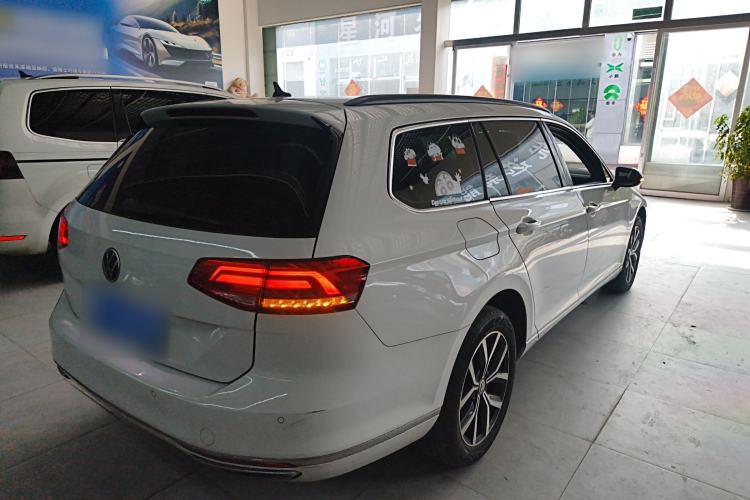 Used Volkswagen Variant 2018 380TSI Two-Wheel Drive Comfort Edition
