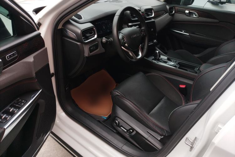 Used Lynk & Co 02 2018 1.5T DCT Two-Wheel Drive Pro Version China V Emission Standard
