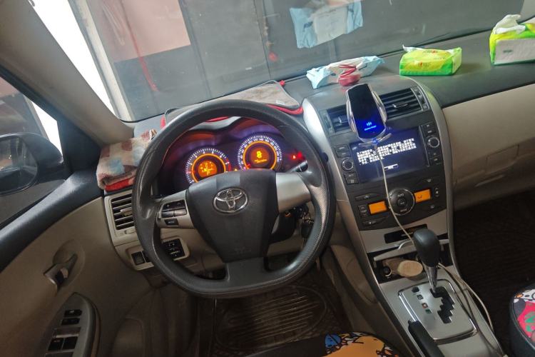 Used Toyota Corolla 2012 Luxurious Edition 1.8L CVT GL-i