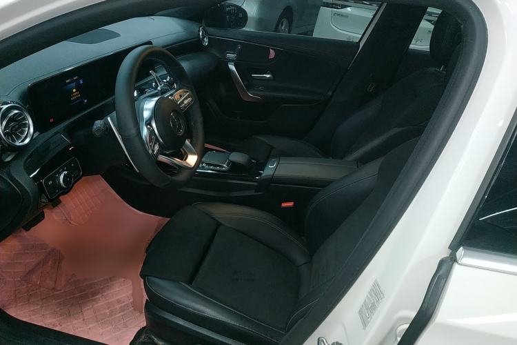 Used Mercedes-Benz A-Class 2021 A 200 L Sport Sedan Fashion Model
