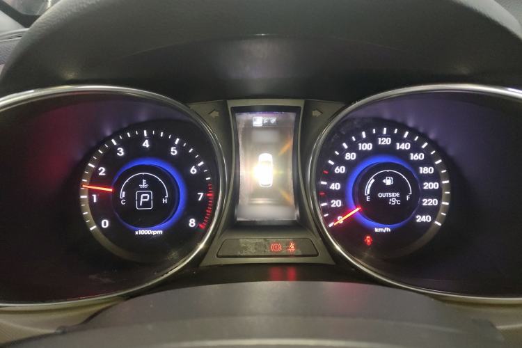 Used Hyundai Grand SantaFe 2013 3.0L 7-Seater Four-Wheel-Drive Comfort Edition
