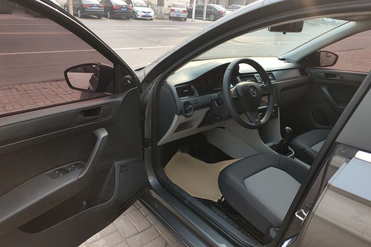 Used Skoda Rapid 2016 1.4L Manual Front-Wheel Drive Model