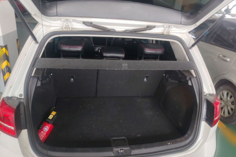 Used Volkswagen Golf 2016 230TSI Automatic Comfort Version Trunk