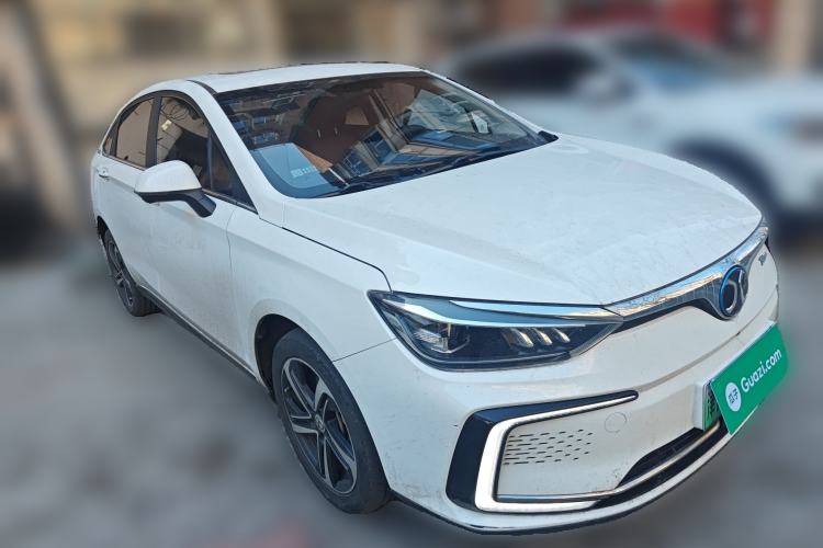 Used BAIC Beijing EU5 2019 R500 Smart Wind Edition Exterior 2