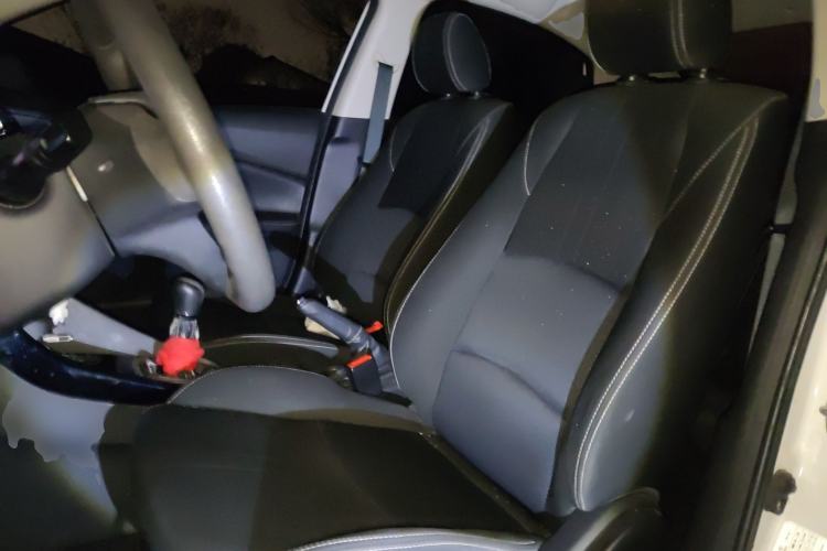 Used CHANGAN Alsvin 2018 1.4L Manual Comfort Model China V Standard