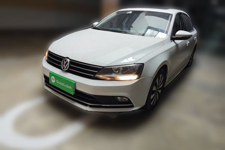 Used Volkswagen Sagitar 2017 180TSI Automatic Luxury Edition