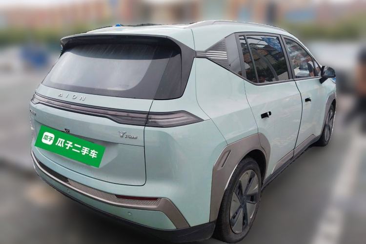 Used AION Y 2023 Younger