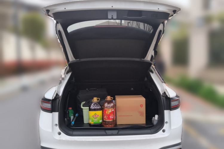 Used Volkswagen ID.4 X 2024 Pure & Smart Edition Trunk