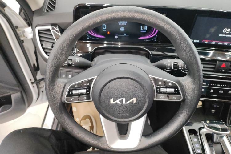 Used Kia Seltos 2023 1.5L CVT Luxury Edition