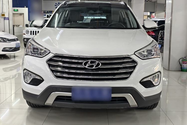 Used Hyundai Grand SantaFe 2013 3.0L 7-Seater Four-Wheel-Drive Comfort Edition
