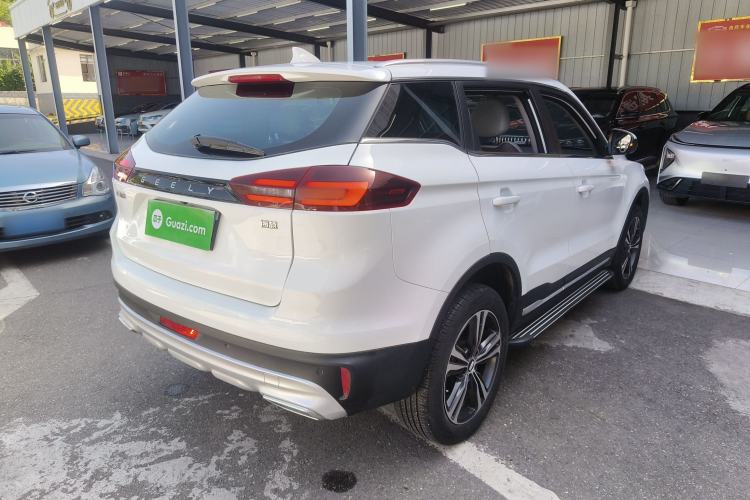 Used Geely Auto Emgrand X7 Sport 2022 1.8TD DCT Zhiya Trim