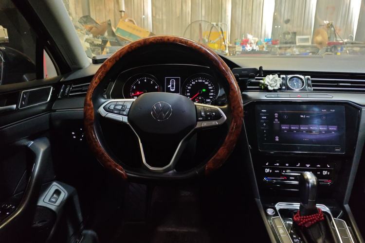 Used Volkswagen Magotan 2020 330TSI DSG Leading Model
