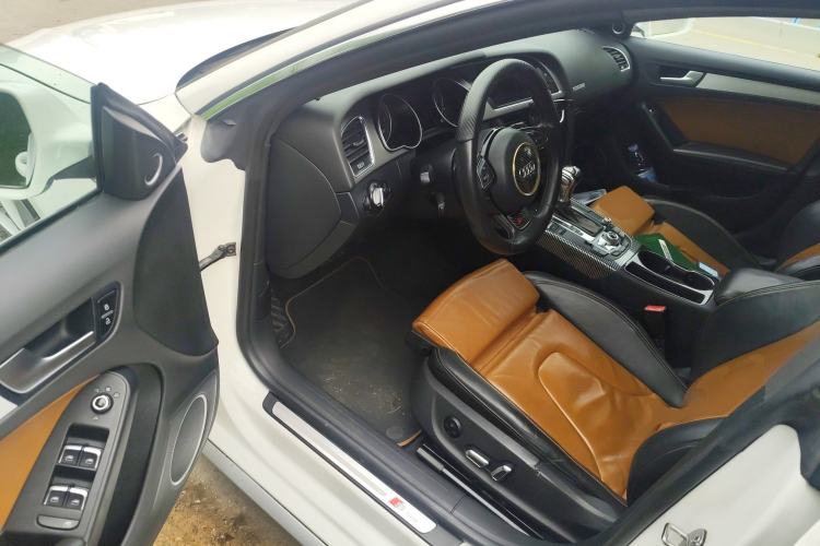 Used Audi A5 2013 Sportback 40 TFSI quattro Driver Seat