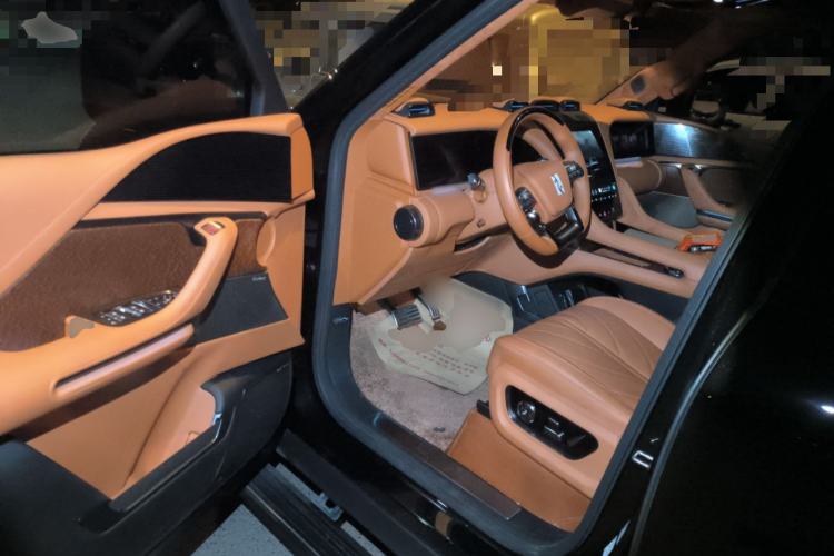 Used Yangwang U8 2023 Luxury Edition
