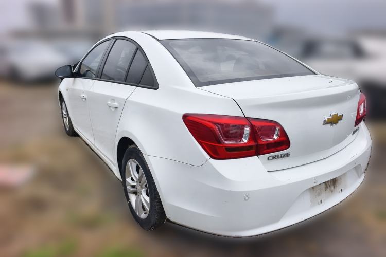 Used Chevrolet Cruze 2015 1.5L Classic SE MT Rear Left 45 Deg