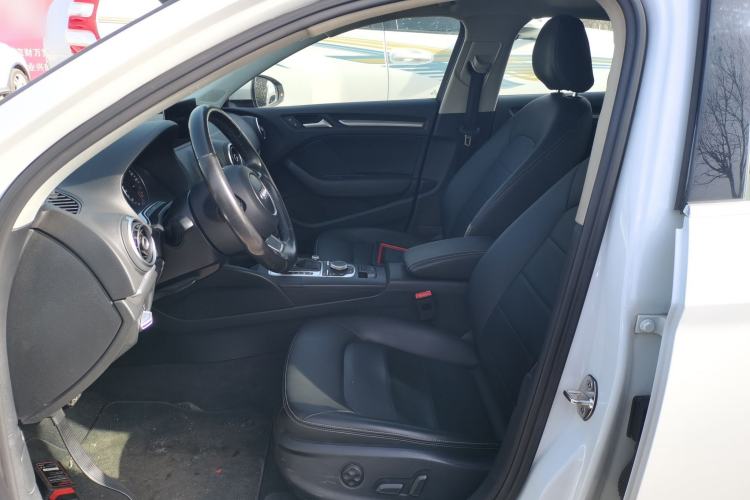 Used Audi A3 2015 Limousine 35 TFSI Millionth Anniversary Intelligent Leading Model
