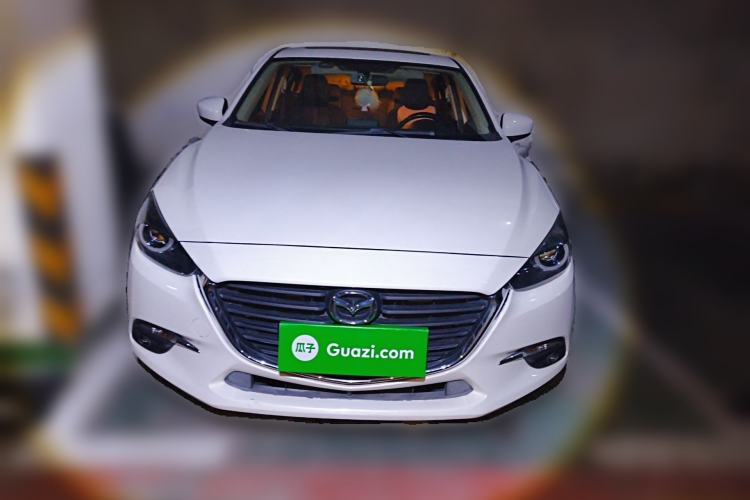 Used Mazda 3 Axela 2019 Cloud-Controlled Sedan 1.5L Automatic Luxury Model China VI Standard
