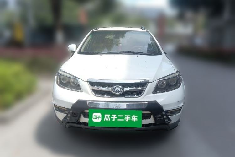 Used BYD S6 2013 Jingyue Edition 2.0L Manual Luxury Model 5 Seats