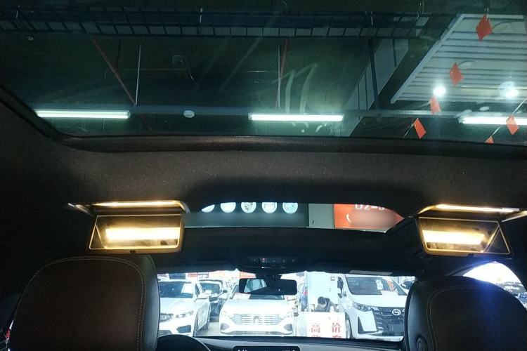 Used Mercedes-Benz GLC 2022 Facelift GLC 260 L 4MATIC Luxury Edition Headliner