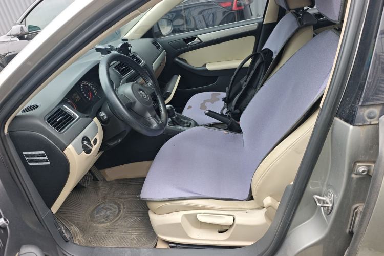 Used Volkswagen Sagitar 2012 1.6L Automatic Comfort Edition Left Front Seat