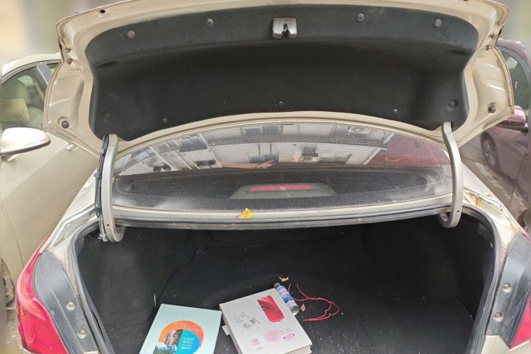 Used Hyundai Mistra 2014 1.8L Automatic Smart GLS Trunk