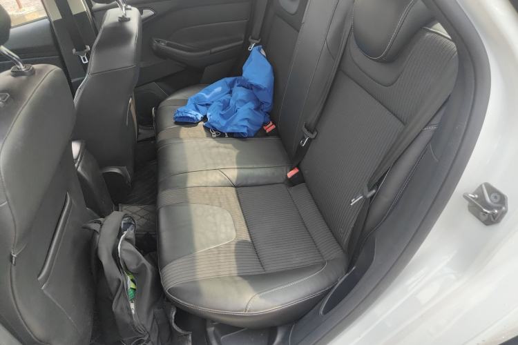 Used Ford Focus 2012 Sedan 1.6L Automatic Fashion Edition