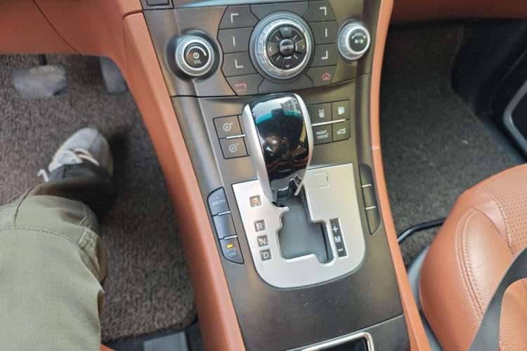 Used Luxgen Great 7 SUV 2011 2.2T Two-Wheel Drive Smart Version
