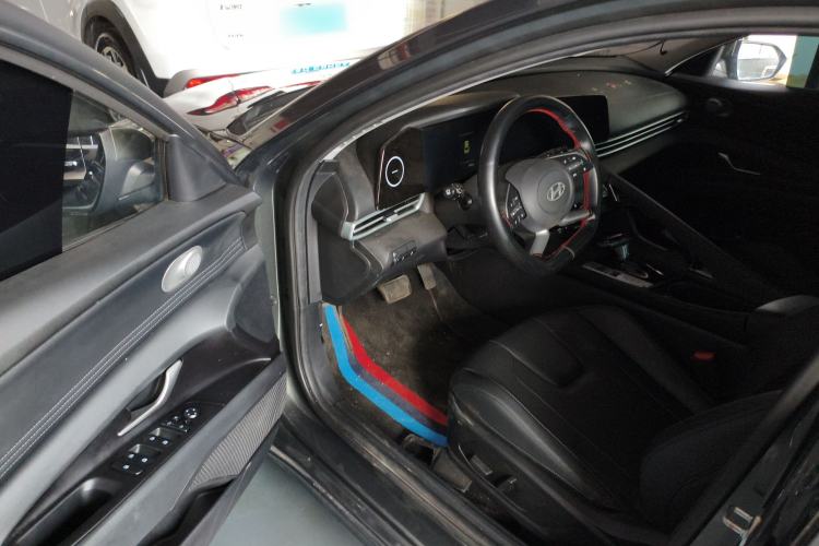 Used Hyundai Elantra 2023 1.5L CVT LUX Prestige Edition