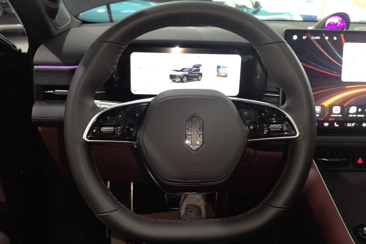 Used Hima AITO M5 2025 Extended-Range Ultra Rear-Wheel-Drive Version Steering Wheel