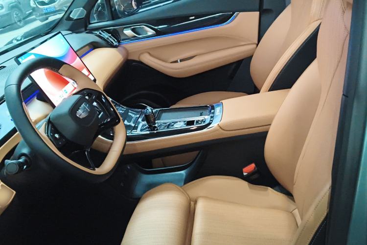 Used Geely Auto FX11 2025 4th Generation 1.5TD DCT Jinxiu Left Front Seat