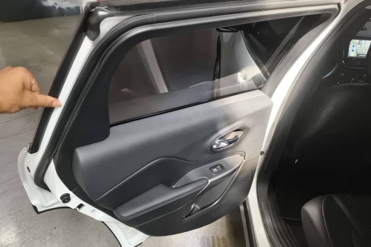 Used Jeep Cherokee 2020 2.0L Two-Wheel Drive Safety Upgrade Edition
