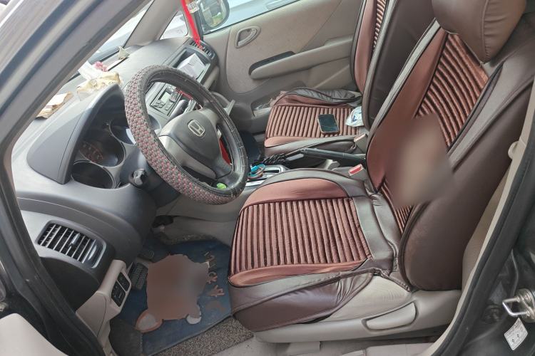 Used Everus S1 2011 1.3L Automatic Comfort Edition
