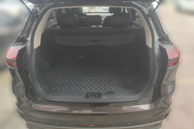 Used Geely Auto Emgrand X7 Sport 2018 1.8TD Automatic Two-Wheel Drive Smart Connect 4G Internet Edition Trunk