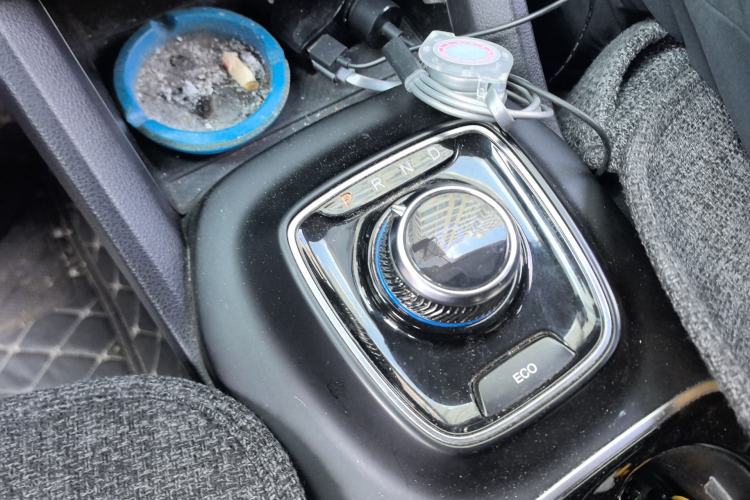 Used AION Trumpchi GE3 2018 530 Internet Enjoyment Version Gear Lever