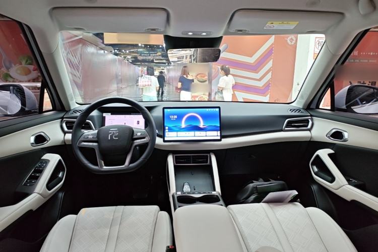 Used BYD Yuan UP 2025 Intelligent Driving Version 401 KM Dynamic Edition