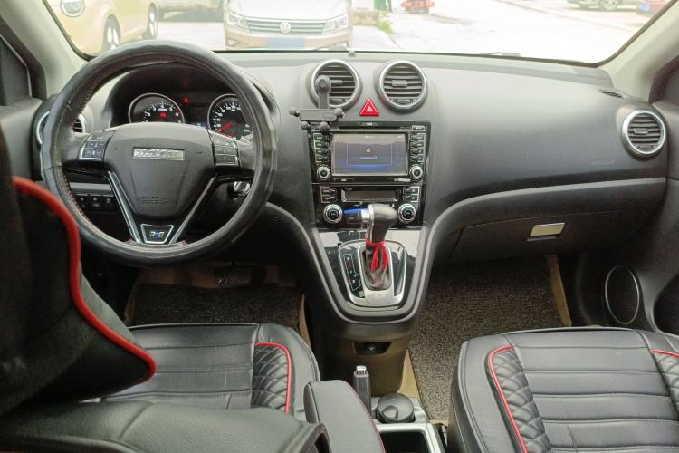 Used Haval H6 2016 Upgraded Model 1.5T Automatic Two-Wheel Drive Prestige Version