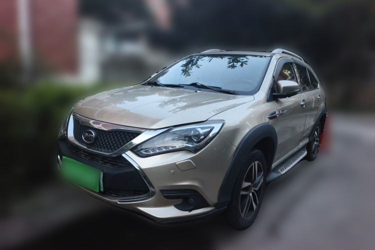 Used BYD Tang New Energy 2015 2.0T Four-Wheel-Drive Flagship Model