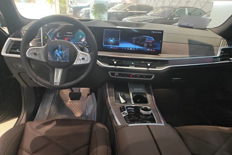 Used BMW X5 2025 Model, xDrive 40Li M Sport Night Package