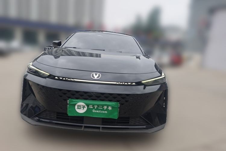 Used CHANGAN UNI-V iDD 2024 Blue Whale Smart Electric iDD 136km Luxury Model
